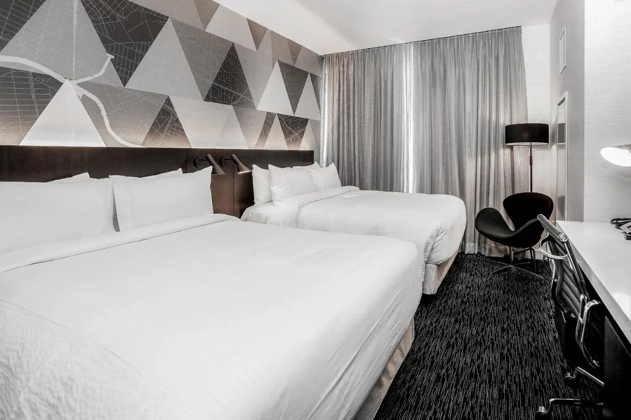 Courtyard By Marriott Long Island City/New York Manhattan View