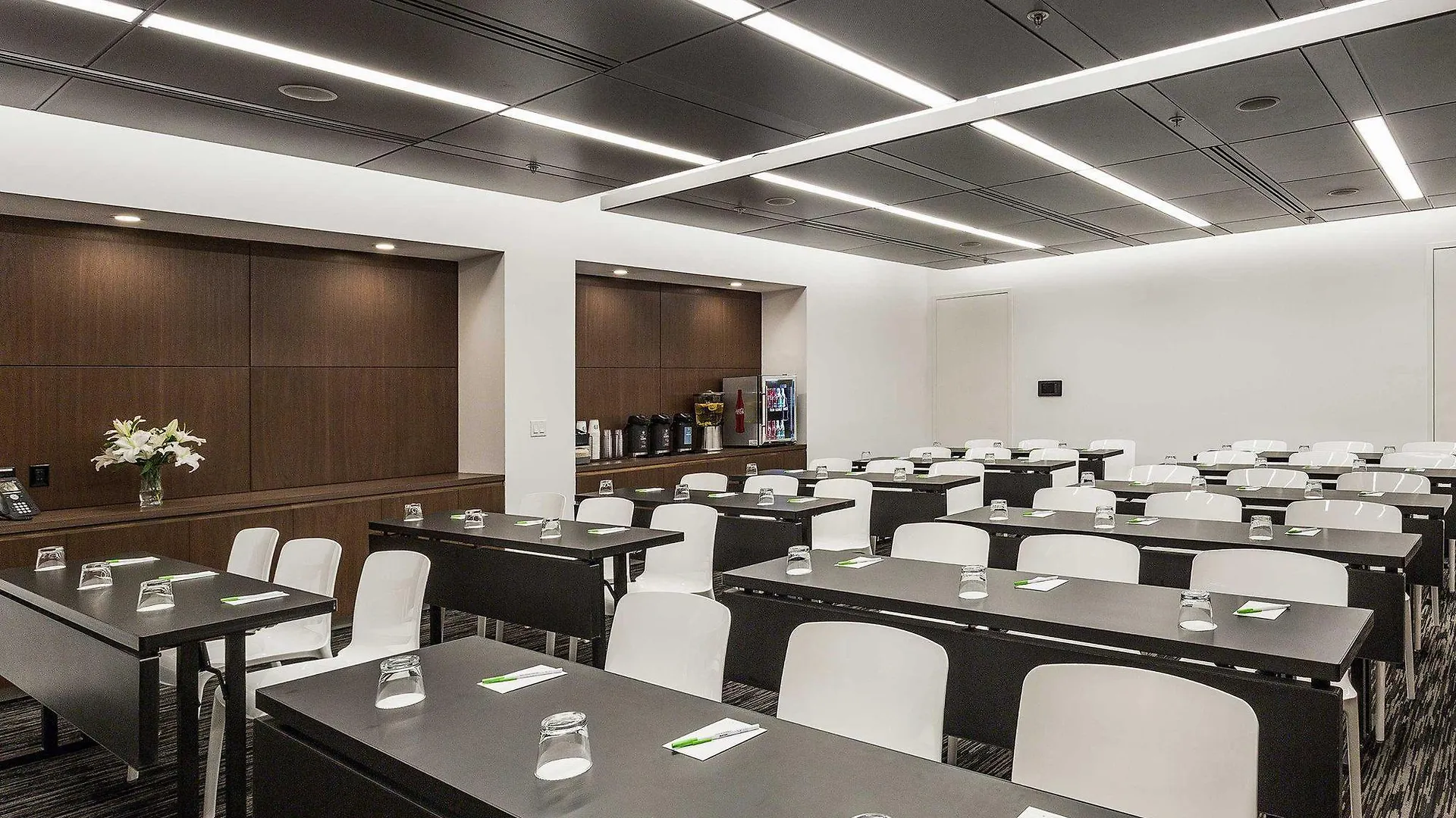 Courtyard By Marriott Long Island City/New York Manhattan View