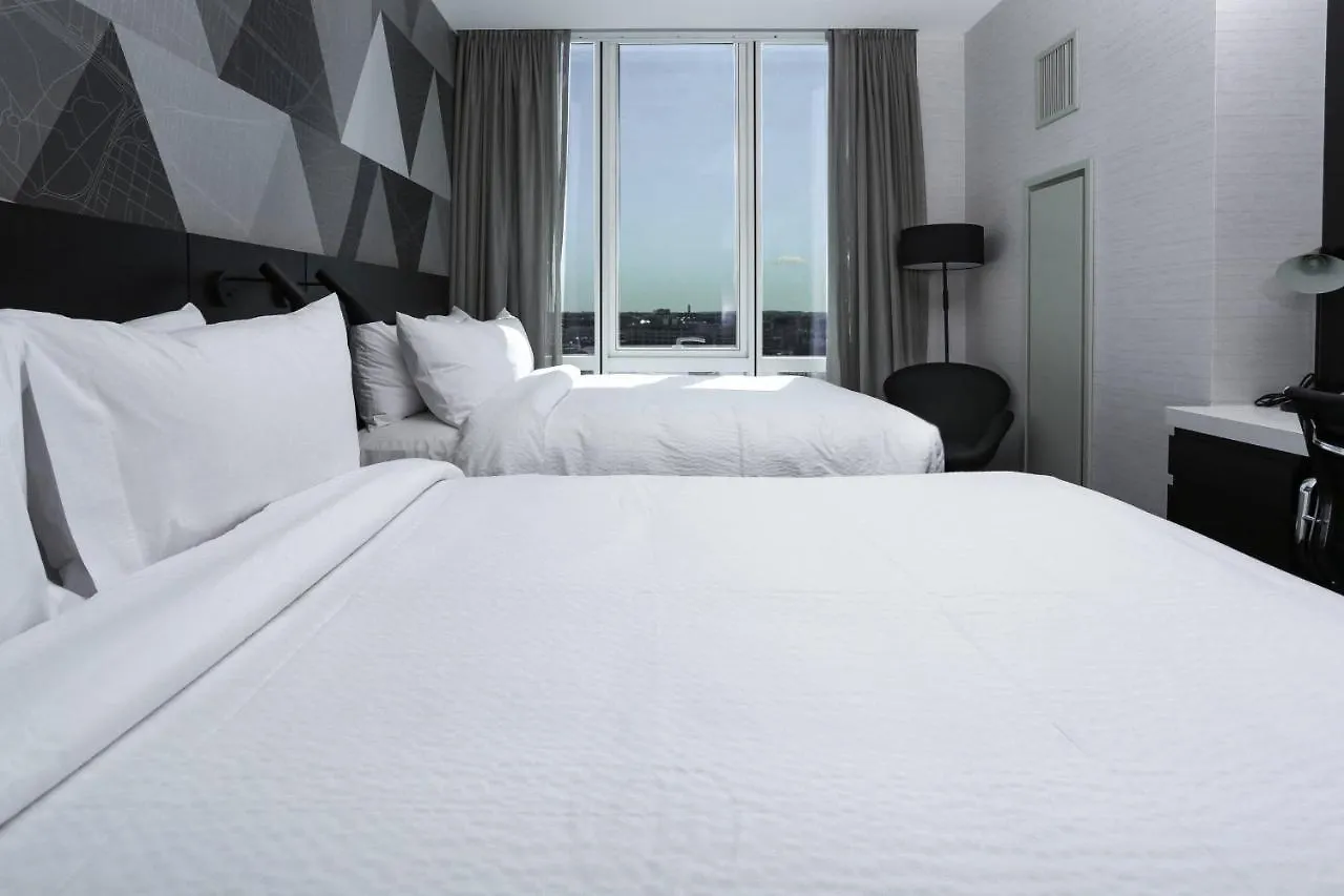 Courtyard By Marriott Long Island City/New York Manhattan View